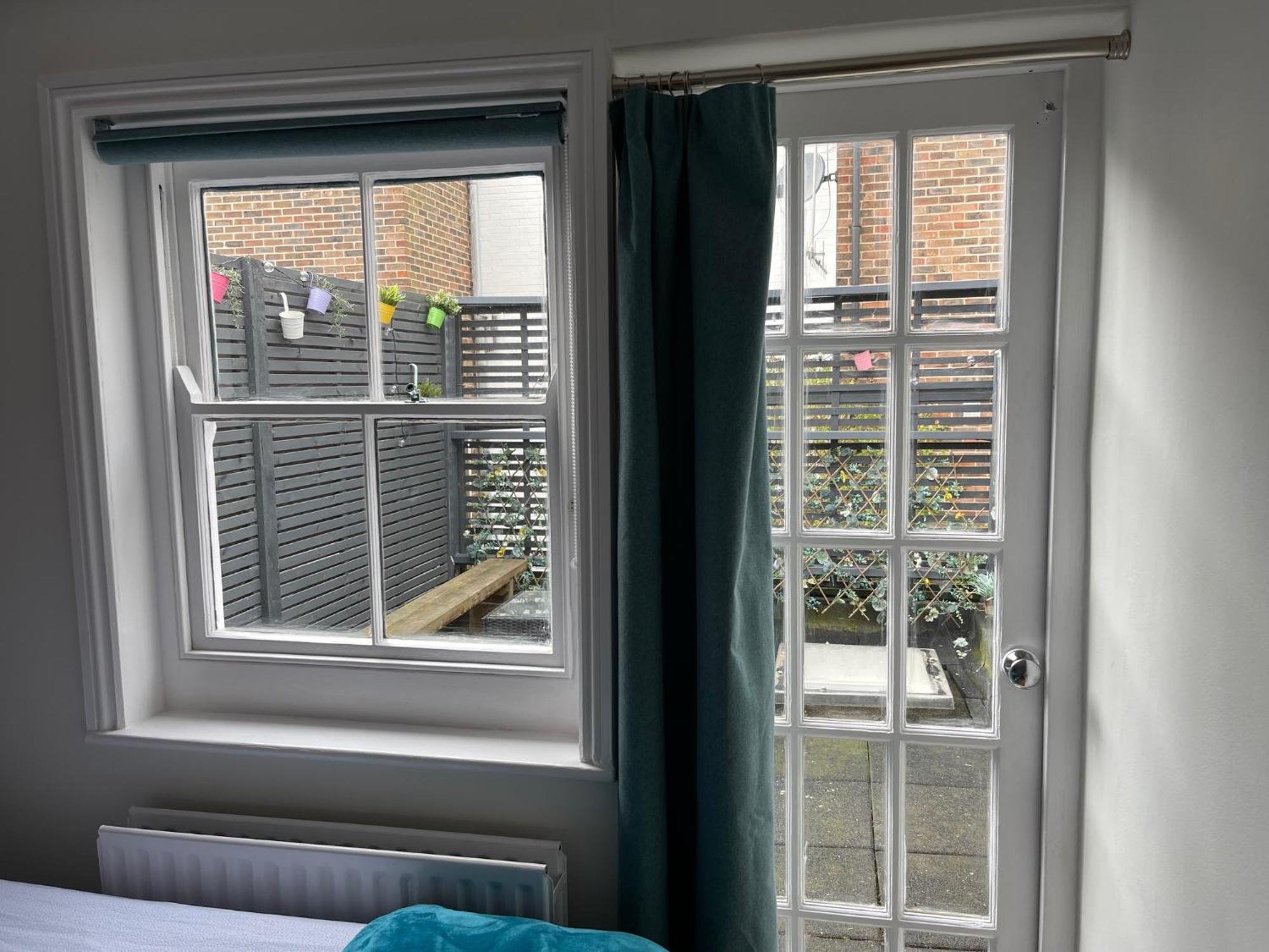 North Laine Sunny Cottage - Parking Available Brighton Eksteriør billede