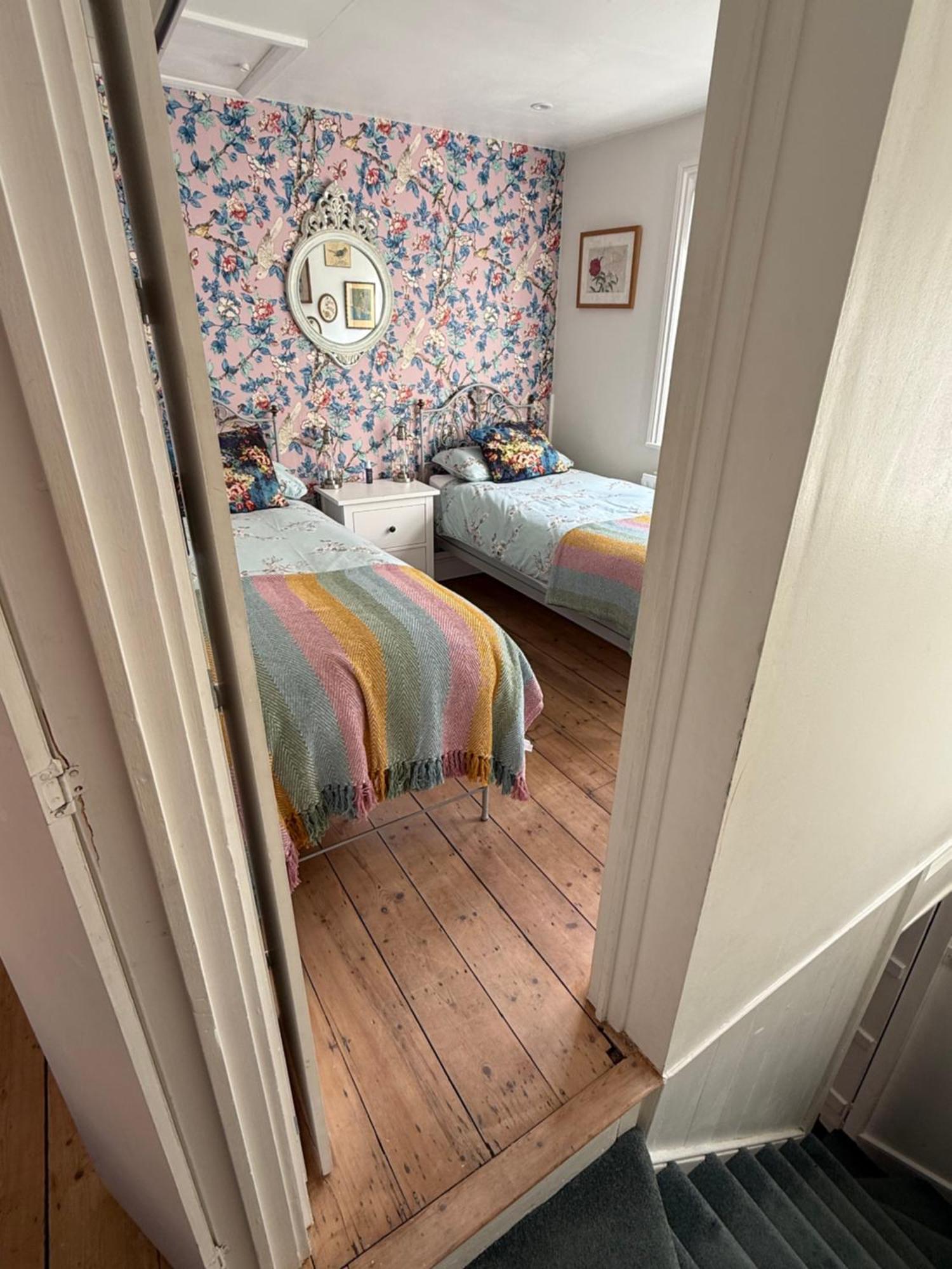 North Laine Sunny Cottage - Parking Available Brighton Eksteriør billede